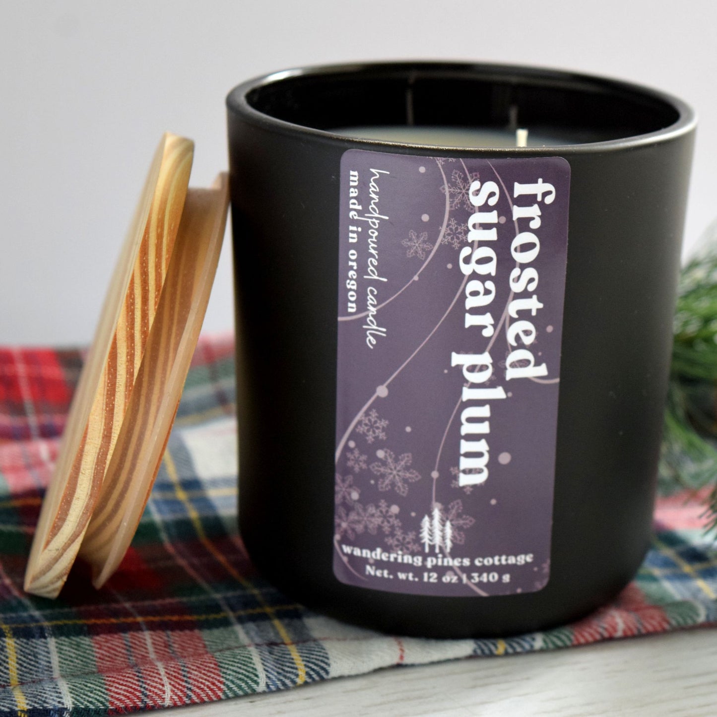 Frosted Sugar Plum 12 oz Candle