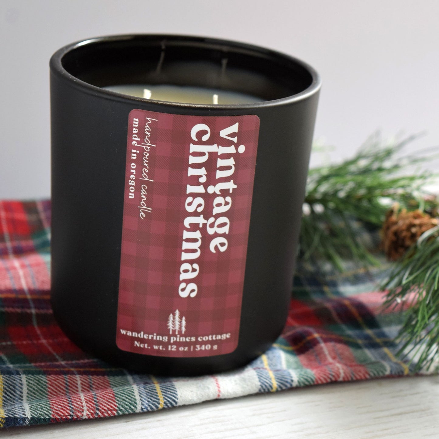 Vintage Christmas 12 oz Candle