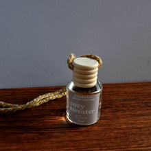 Load image into Gallery viewer, Cozy Sweater Hanging Car Diffuser