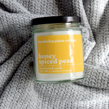 Load image into Gallery viewer, Honey Spiced Pear Candle