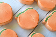 Load image into Gallery viewer, Peach Smoothie bath bomb