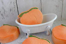 Load image into Gallery viewer, Peach shaped bath bomb - wandering pines cottage