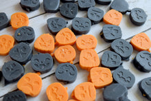 Load image into Gallery viewer, Jack O Lantern  Wax Melt